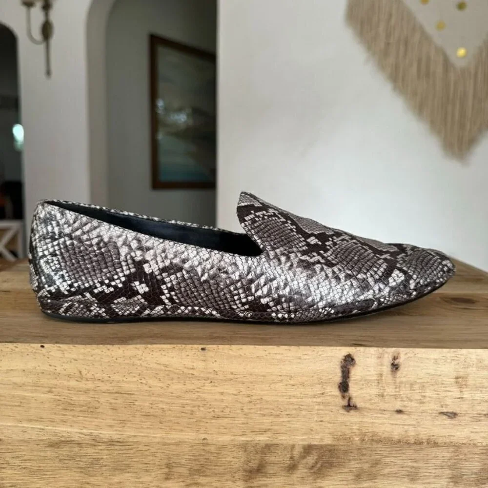 Vince Paz Venetian Grey Cream Genuine Snake Skin Leather Flat Loafers Size 8.5
